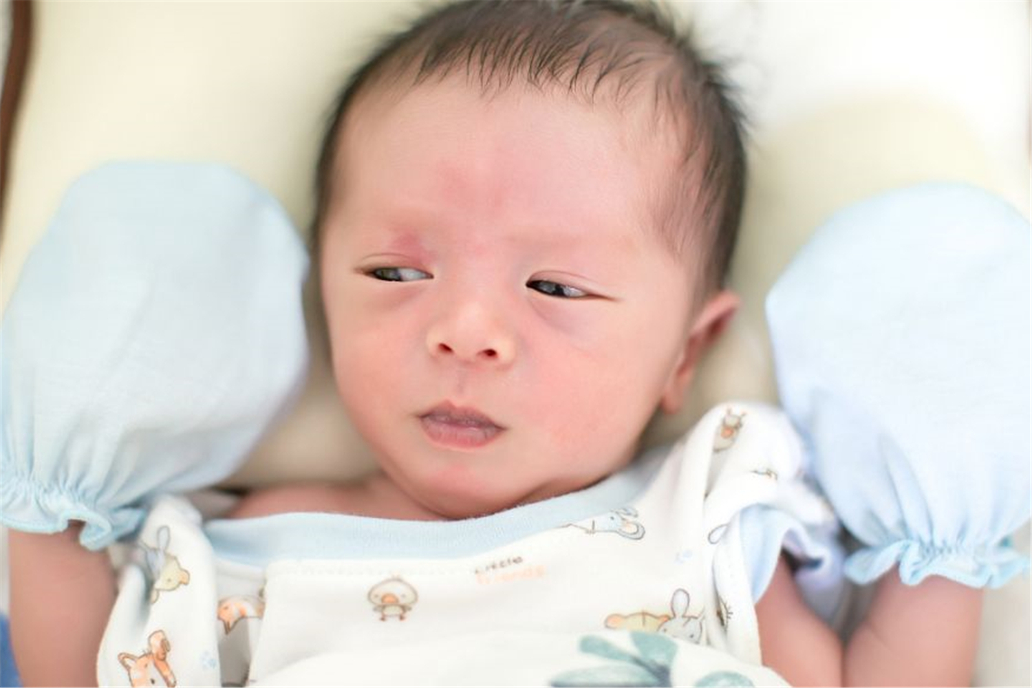 怎么知道摇晃婴儿导致智力低下,怎么知道摇晃宝宝有没有产生危害