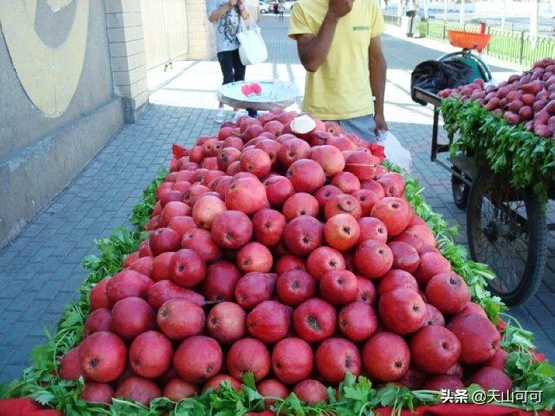*疆新**有什么特色水果？收藏好，来了要多吃