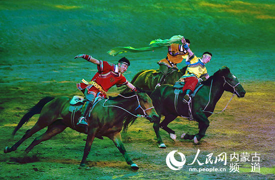 呼和浩特草原美景 (内蒙古呼和浩特市草原风情)