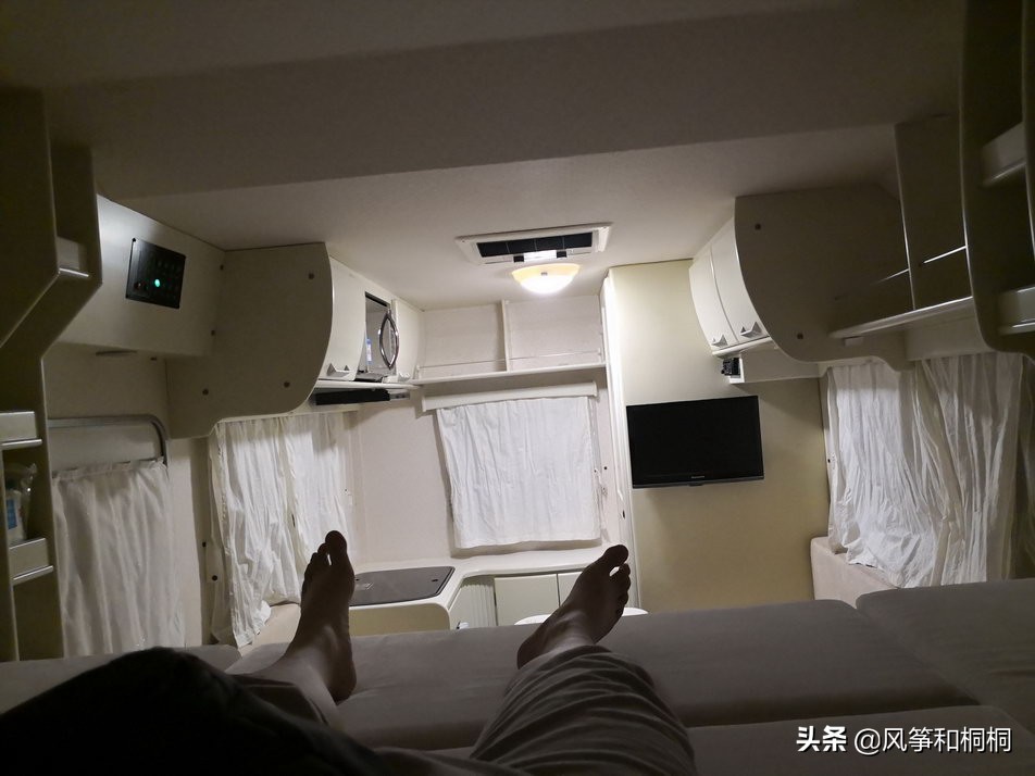 开房车自驾游的生活,老婆当专职司机