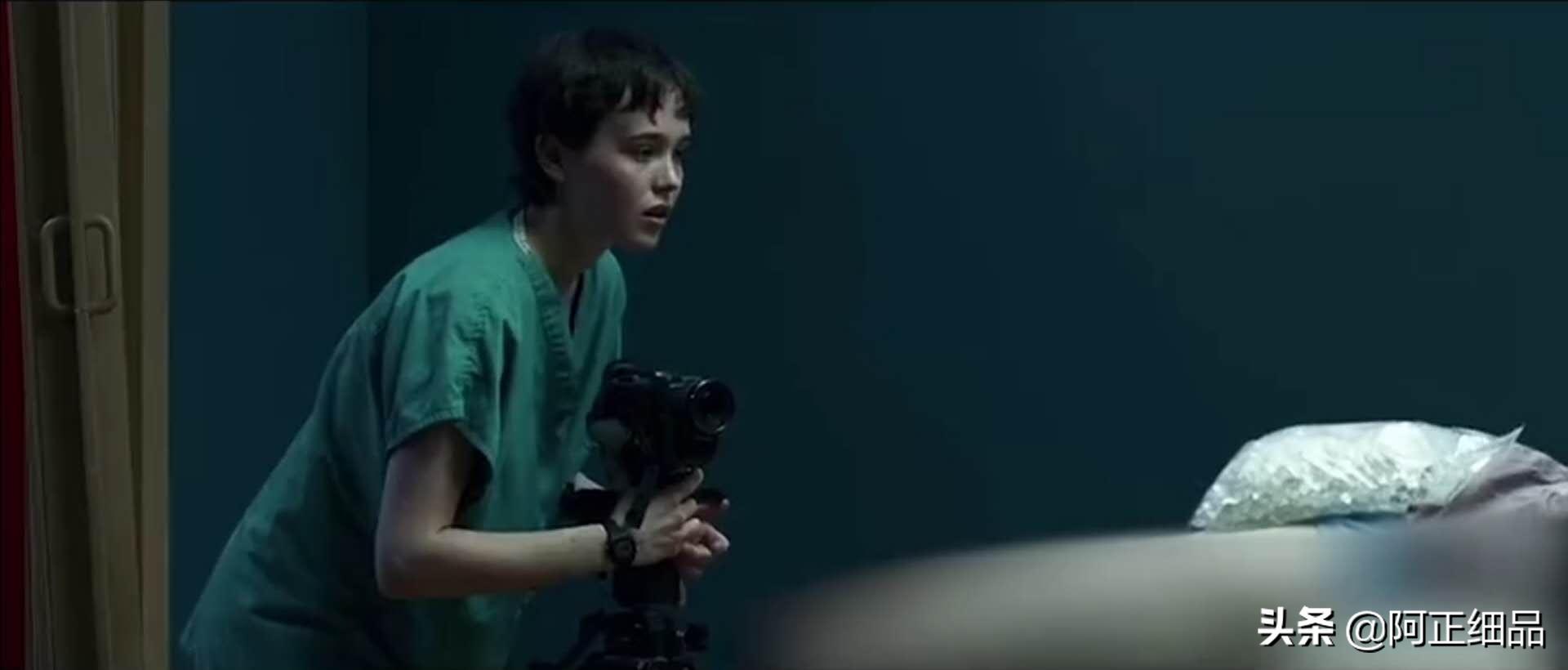 未成年少女约见网友中年大叔，拿手术刀挥向大叔*体下**