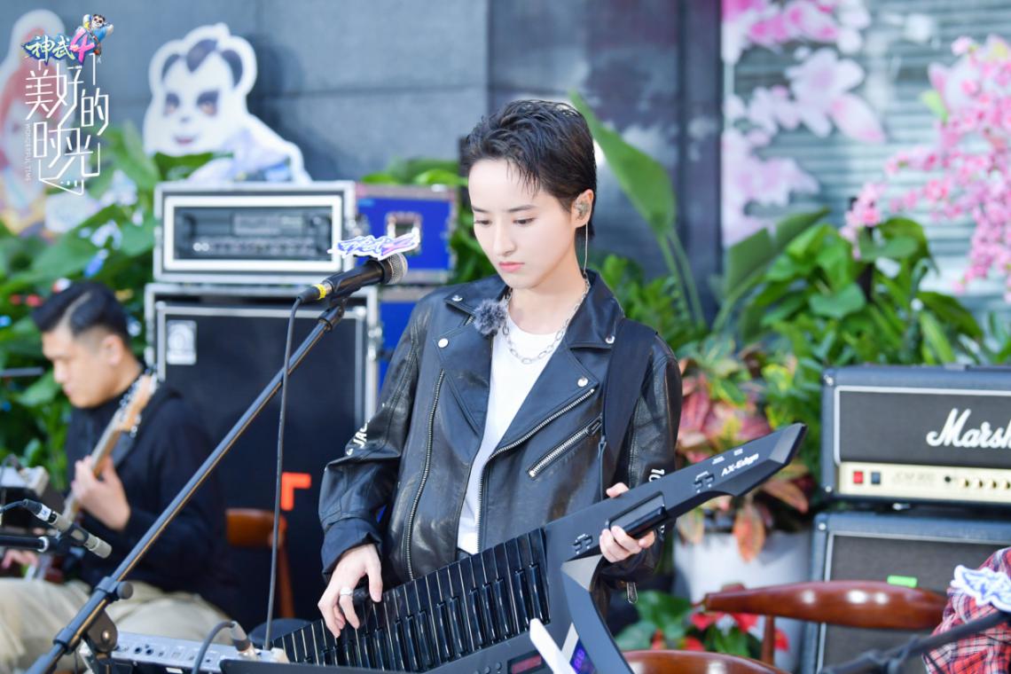 美好的时光蒋一侨唱歌,蒋一侨恼人的秋风完整版