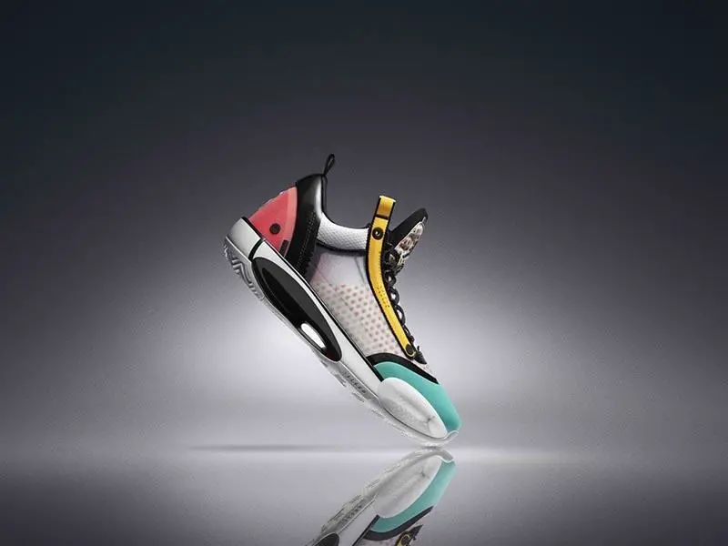 郭艾伦现在穿什么球鞋,郭艾伦最新球鞋