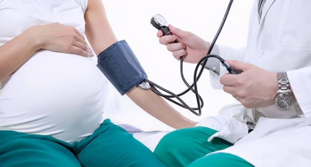 女人孕育分娩过程中，有哪些看似小事但实则很危险的情况？