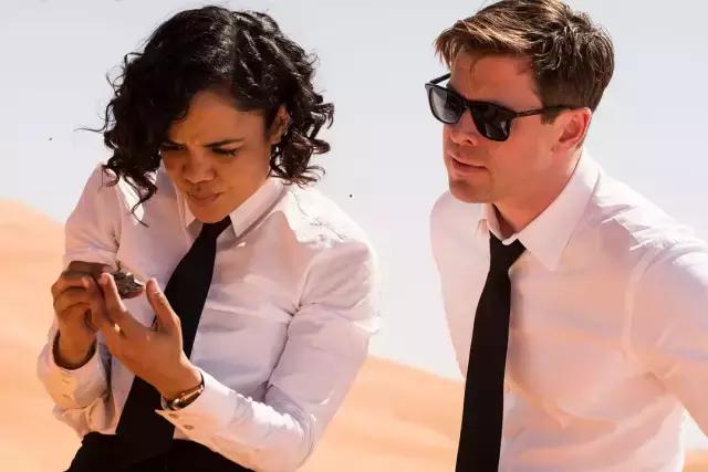 男靠美色，女靠脑洞，当代的“黑衣人”特工标配