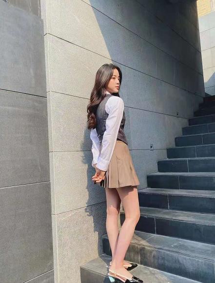 宽脚鞋女加宽加肥方头,脚大女生适合穿方头鞋