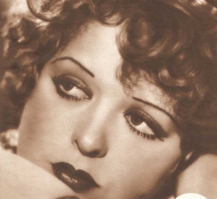 贫民窟的大眼女星,贫民窟出来的女明星