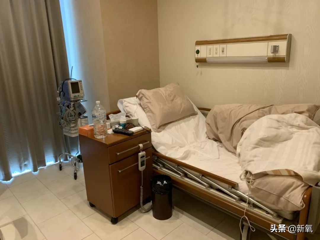 十元应该是娱乐圈唯一上传做作假哭照，还被夸奖可爱的女明星了