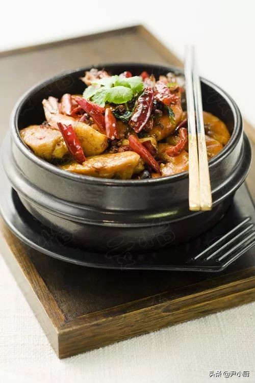 秘制香锅酱配料配方,秘制烧烤酱汁的配方