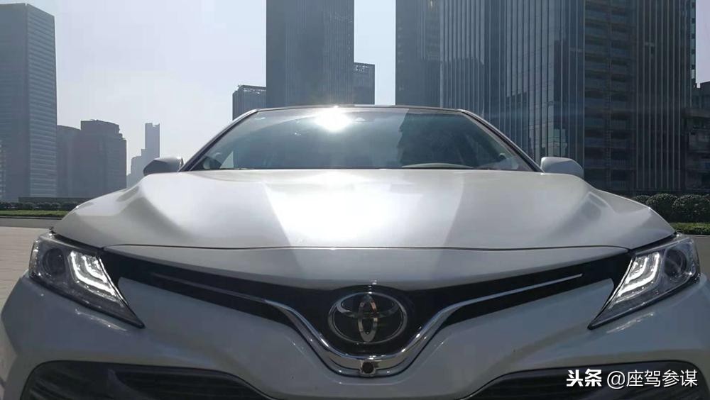 丰田凯美瑞2.5l豪华版测评,丰田凯美瑞2024款2.0精英版试驾