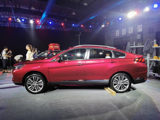 全新启辰t90全款价,全新蜕变轿跑suv启辰t90惊艳亮相