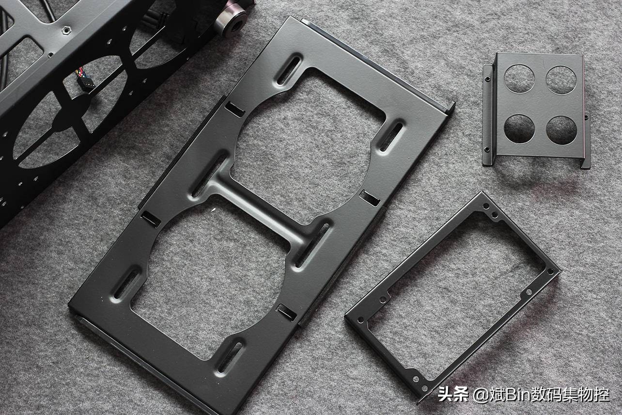 乔思伯v10机箱硬盘放哪里,乔思伯u4plus和v10