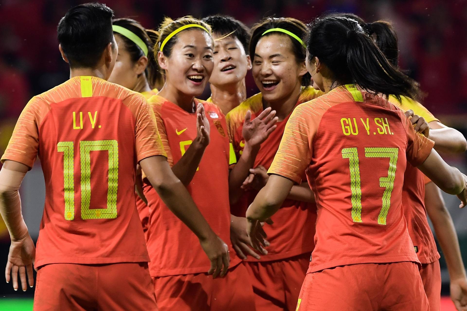 女足亚洲杯赛况王霜,中国女足张琳艳替换王霜精彩视频