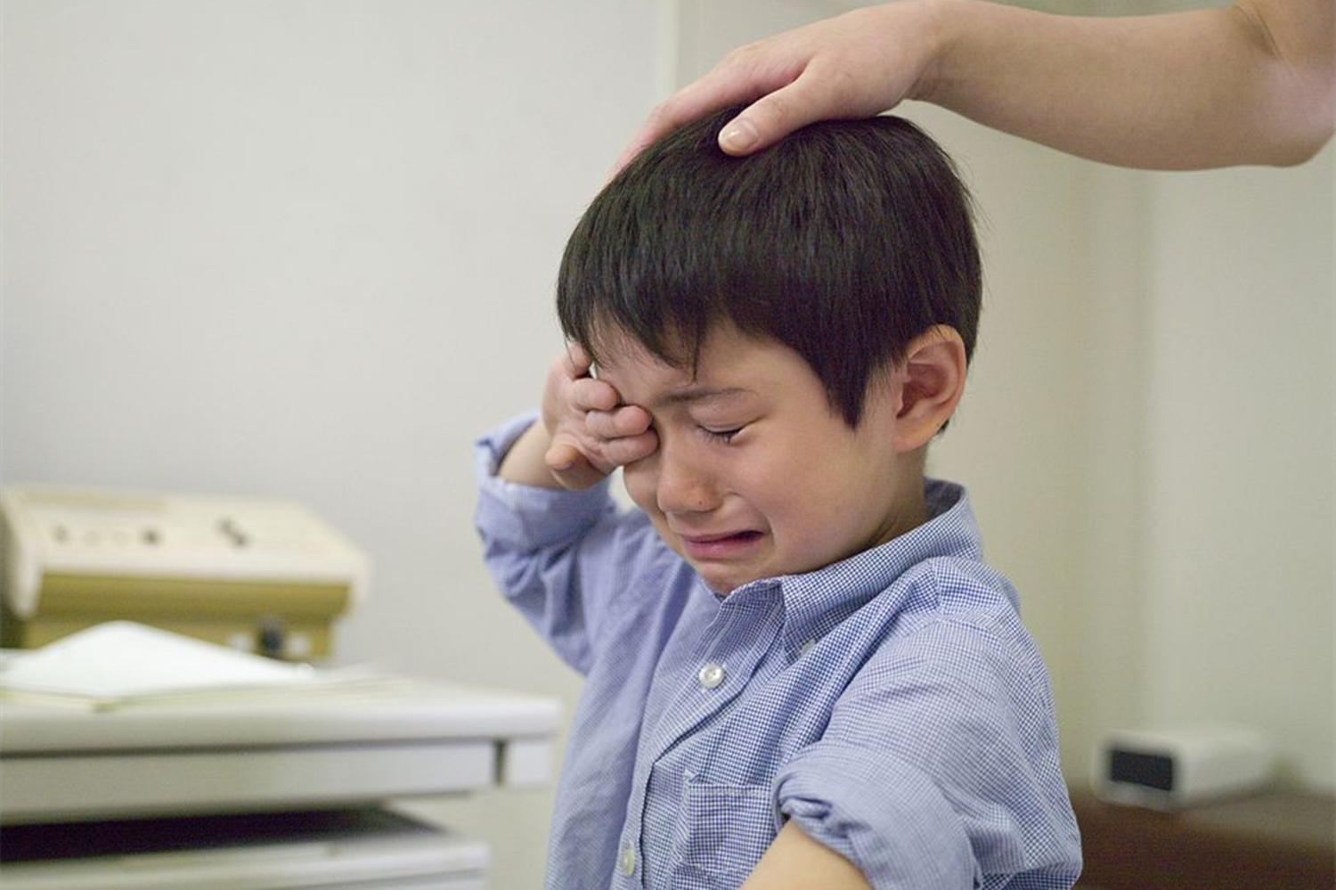 孩子太调皮油盐不进怎么办,孩子油盐不进故意拖拉