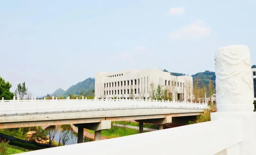 成都理工大学宜宾校区新信息,成都理工大学宜宾校区社团招新