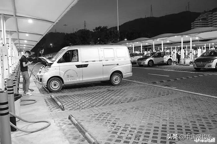 运营商战“疫”