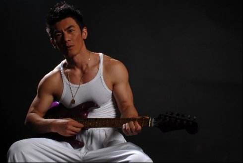 硬汉任天野的家庭生活,任天野硬汉瞬间