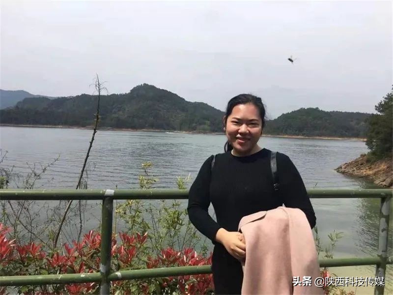 书香学校读书月活动,第三届书香校园读书月活动