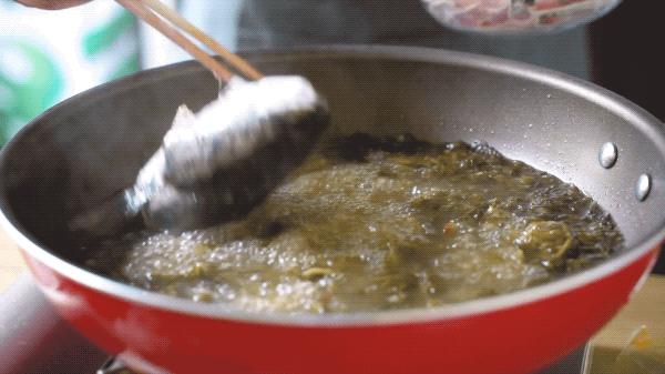 被薇娅直播间榨干零食预算后，写出了这篇测评报告（上）