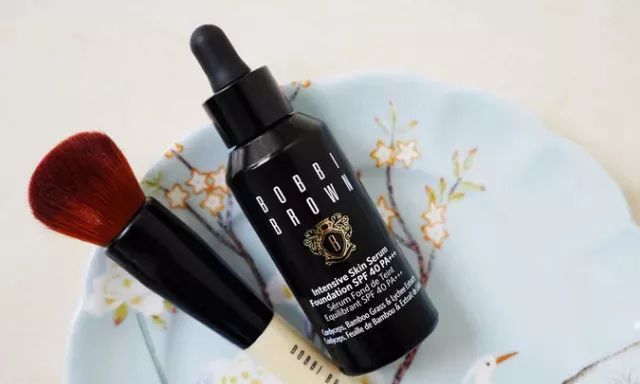 最好用最持久不会脱妆的粉底液,粉底液不暗沉不脱妆不卡粉推荐