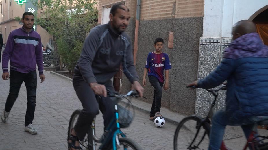 非洲实况足球赛,中国VS摩洛哥(快乐其实很简单)