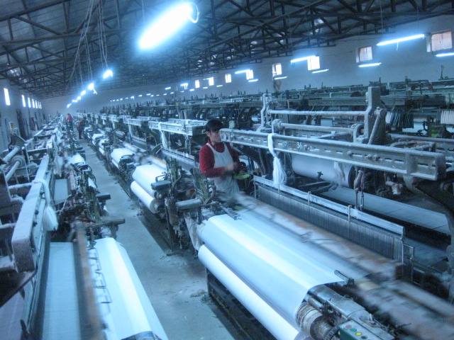 90后创业开服装厂,想入行纺织厂做什么