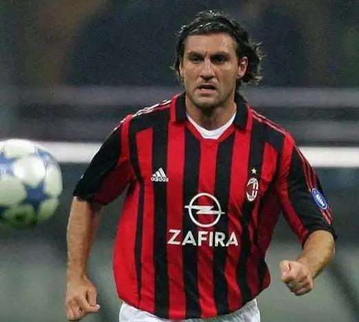 当今足坛十大最强后卫,当今足坛最强的十大中后卫