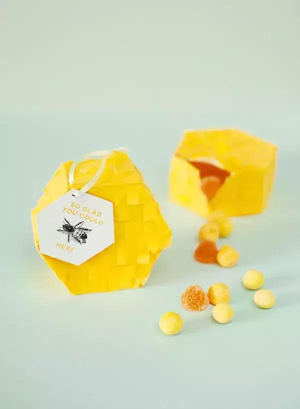 幼儿园废品手工服装制作大全创意,中国传统节日幼儿园挂饰创意手工