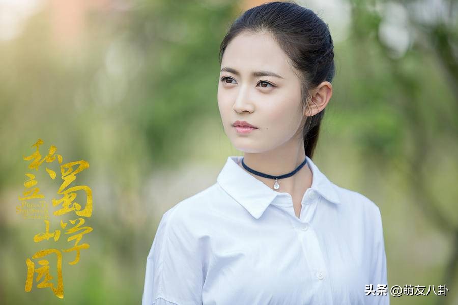 热搜郑爽哭了：成间接宣传！三部影视剧全是姐弟CP