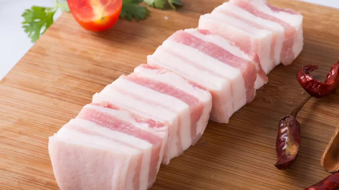 吃多东西放屁多是怎么回事,吃了容易放屁的食物与水果