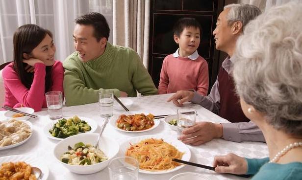 孩子喜欢接话插话怎么办,小孩老是说不该怎么引导