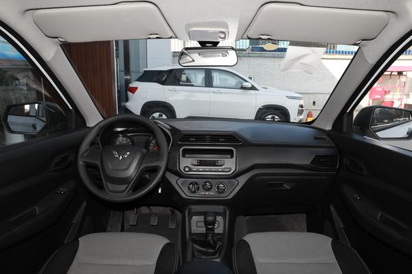 目前五菱宏光最新款多少钱,五菱宏光评价怎么样