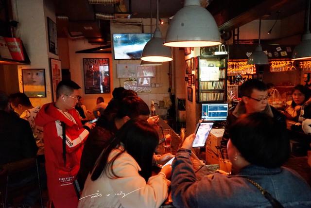 成都最早有哪些著名酒吧,成都最有名酒吧