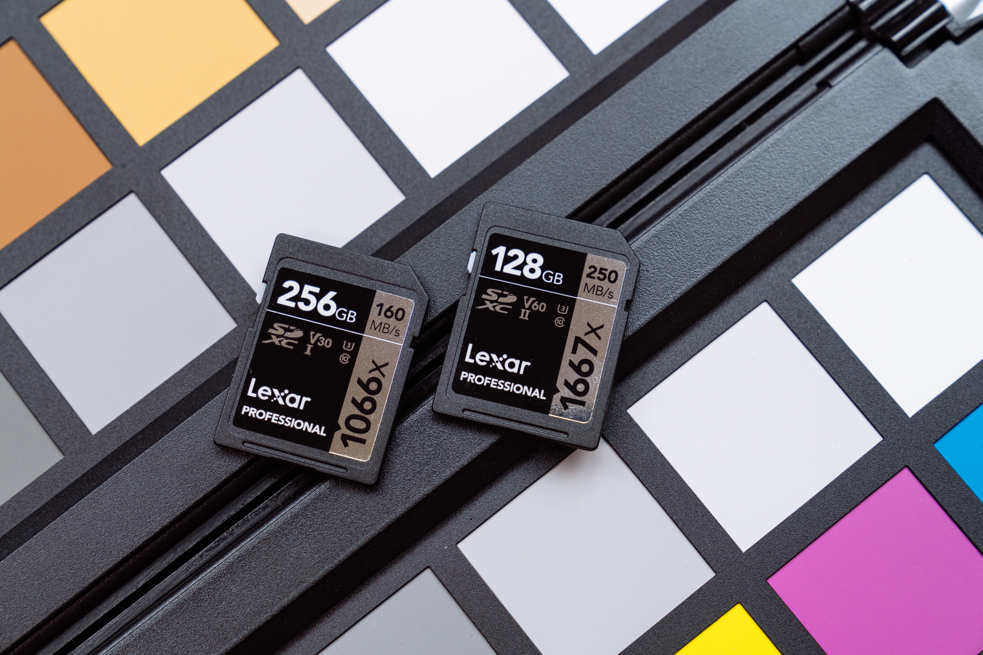 如何选择相机存储卡uhs1和uhs2,uhs-iisd卡满足摄影师进阶需求