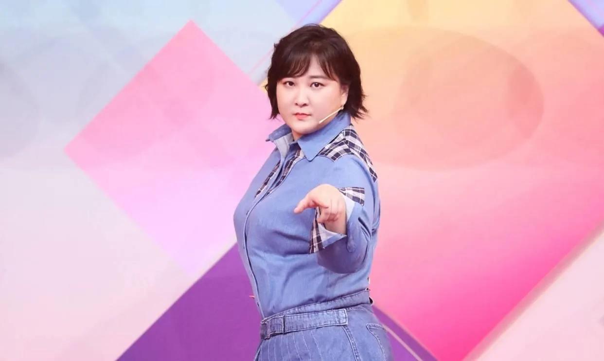 贾玲为什么胖40斤,41岁的贾玲宣布成功减重100斤