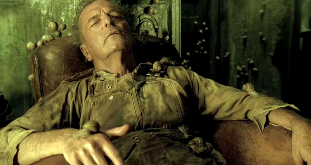 一部人吃人的荒诞喜剧，进了法国孙二娘的黑店，吃与被吃你没得选