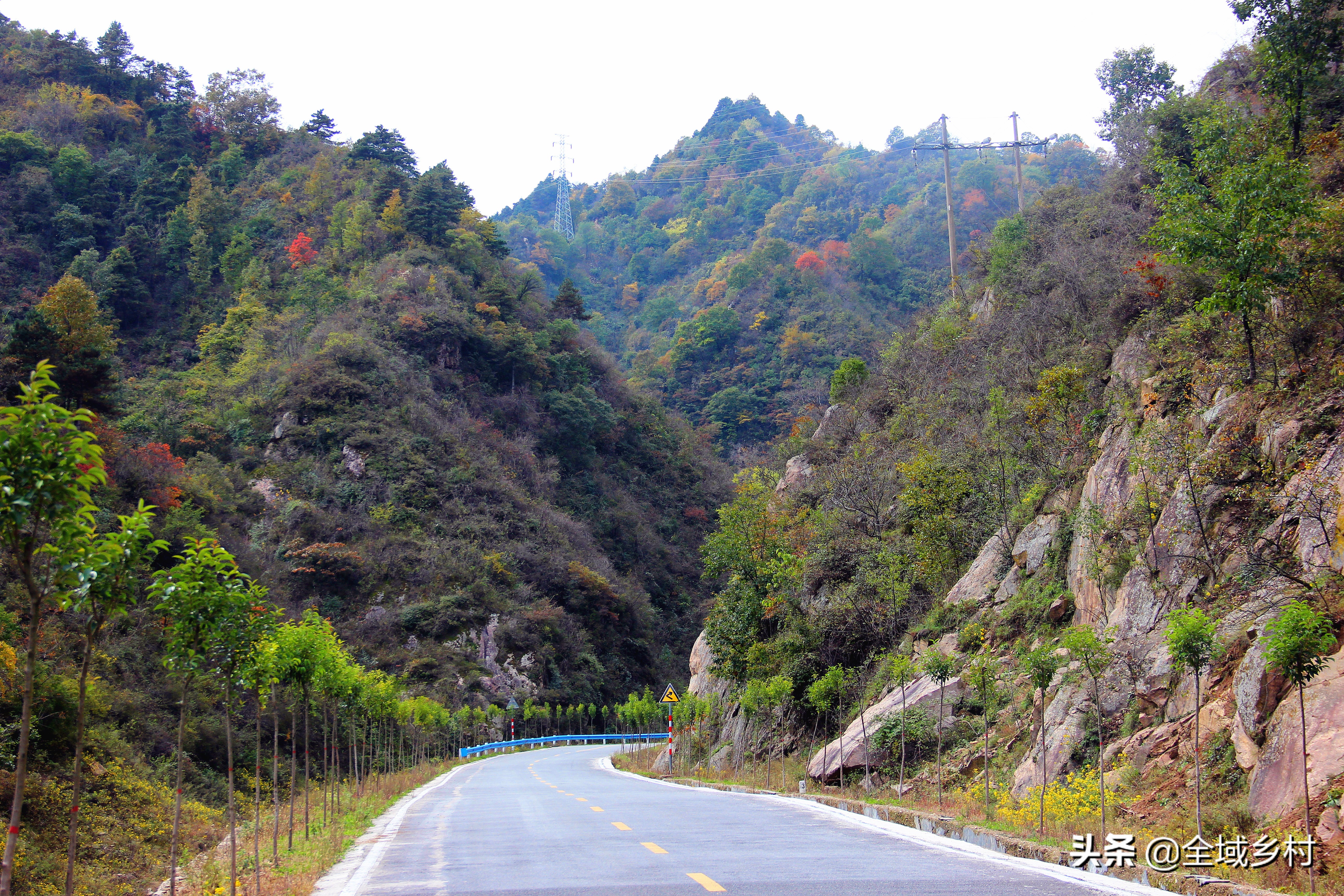 密云深山自驾游最佳路线,深山的一条天路