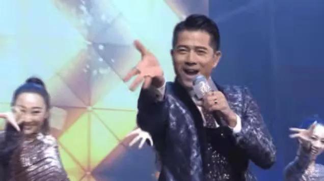 王思聪对陈伟霆的评价,陈伟霆在港圈的地位