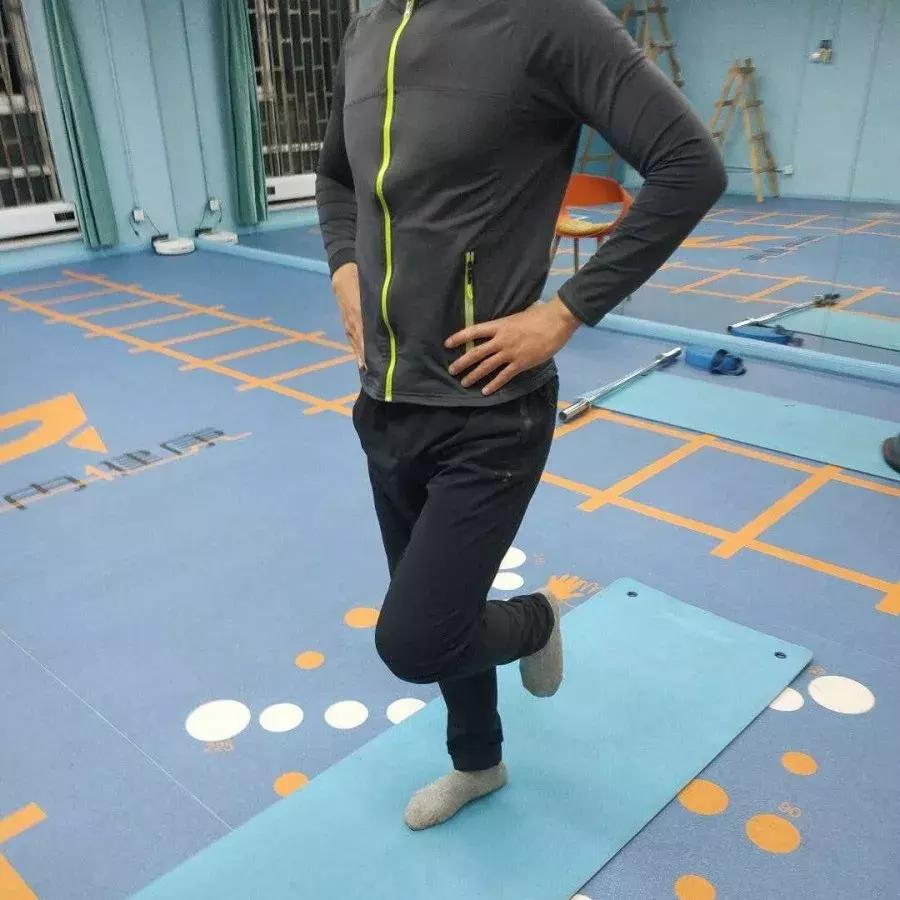 稳定踝关节动作练习,踝关节稳定性训练10个经典动作