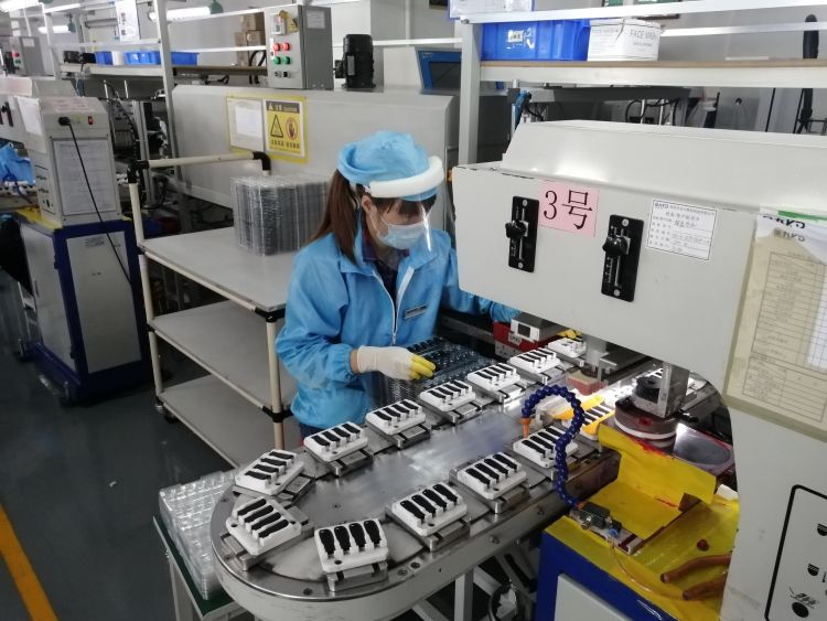 复工复产全力以赴抓生产赶订单,复工复产奋力冲刺