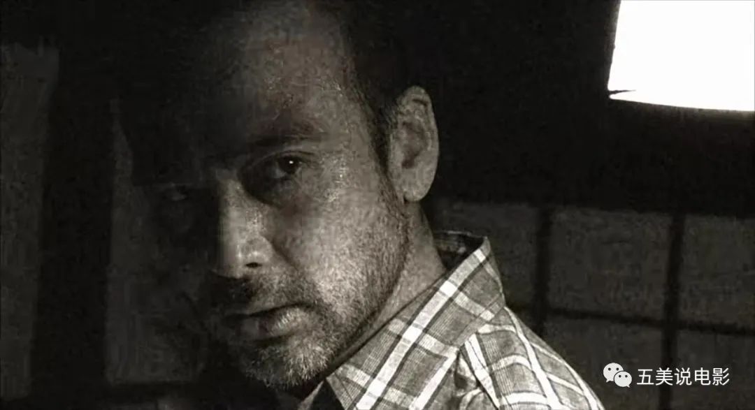 咒怨天花板,咒怨电影完整版恐怖片