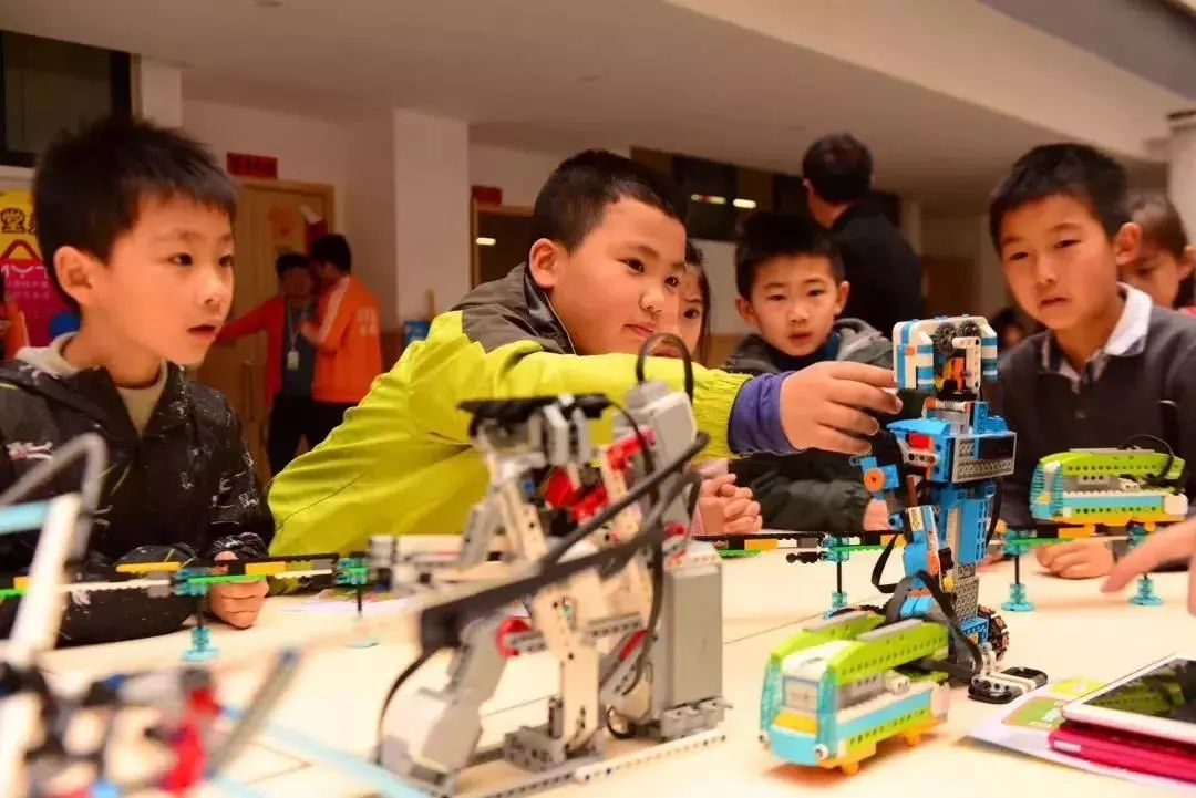 教师学校联合招聘,教师招聘湖北小学语文