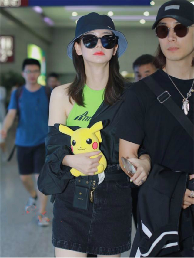 宋茜戚薇穿衣搭配,宋茜戚薇夏天穿搭