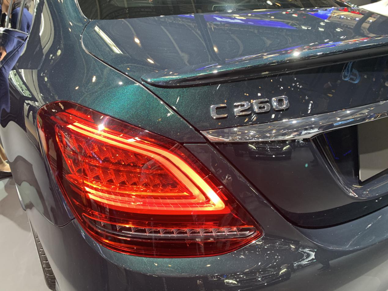 1.5T就卖30万，割韭菜还得是奔驰C级，评测C260
