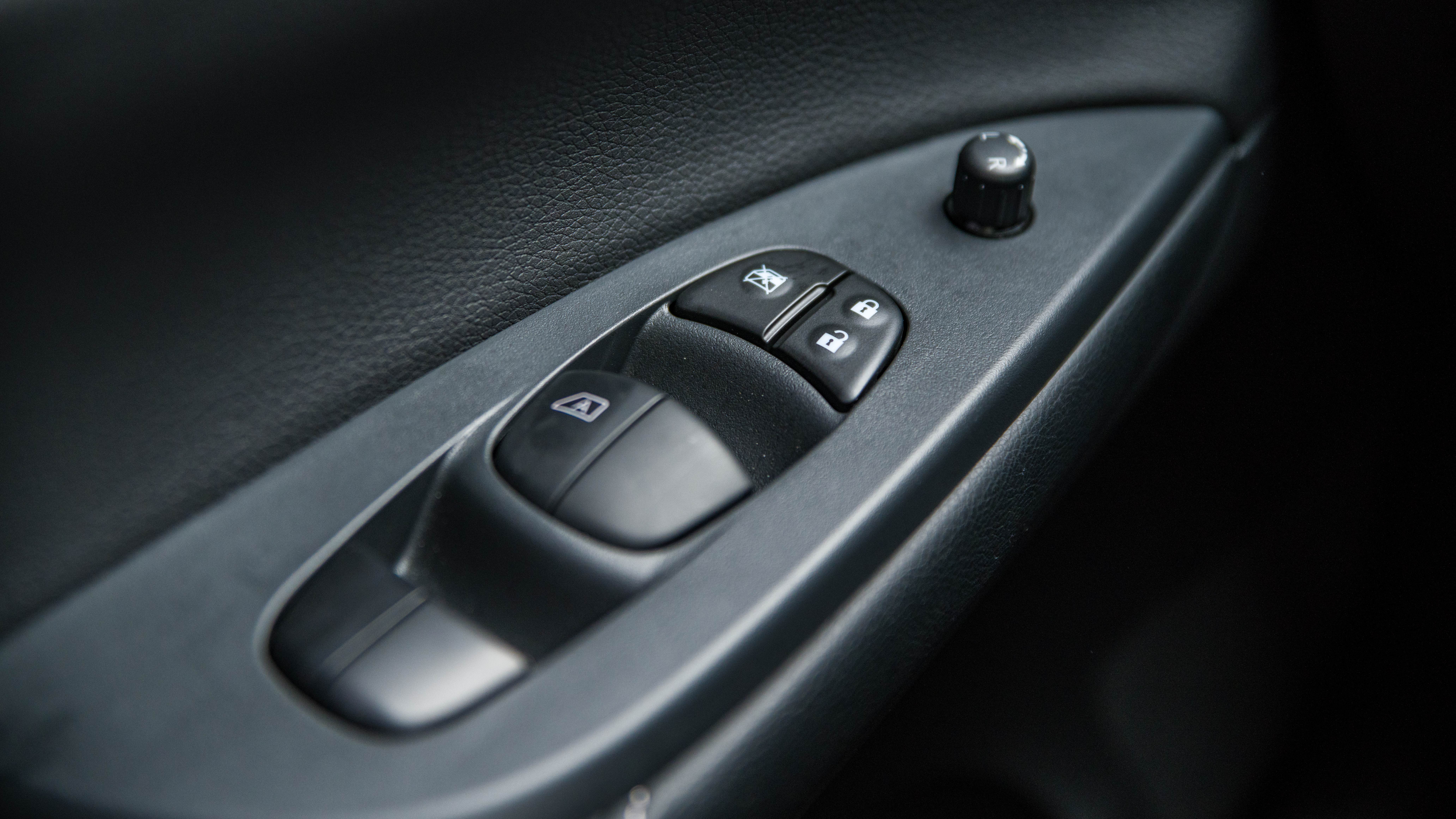 骐达拍的行车风景,骐达下雪天