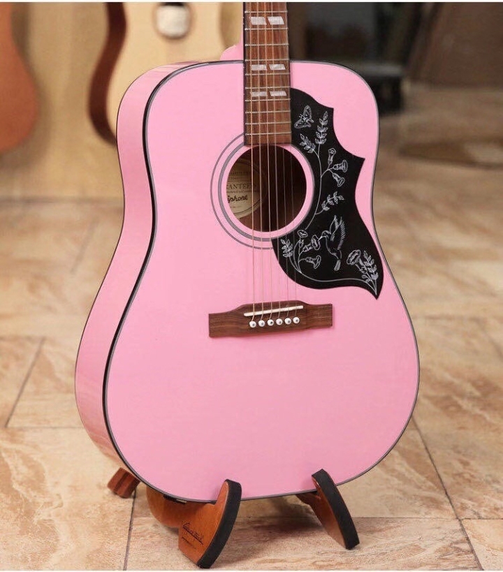 一个没钱的吉他爱好者聊聊他弹过的十几把吉他