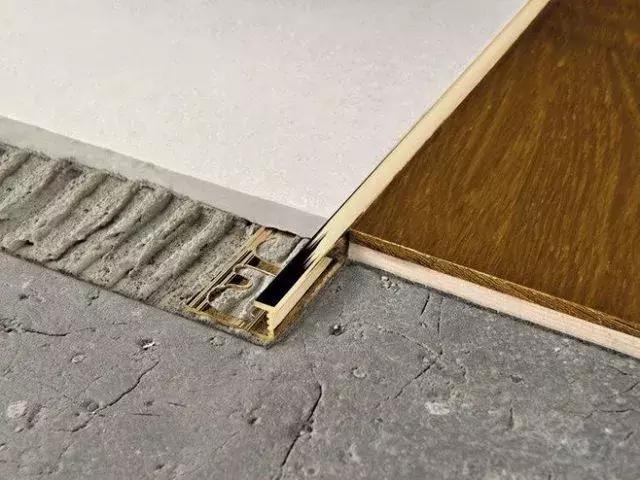 木地板与瓷砖怎么拼缝,瓷砖和木地板之间的缝怎么处理