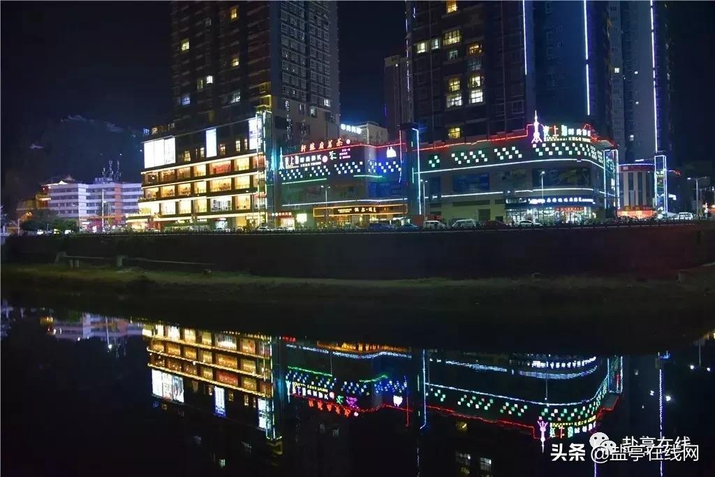 你为什么回到你的家乡,你为什么要回老家小县城