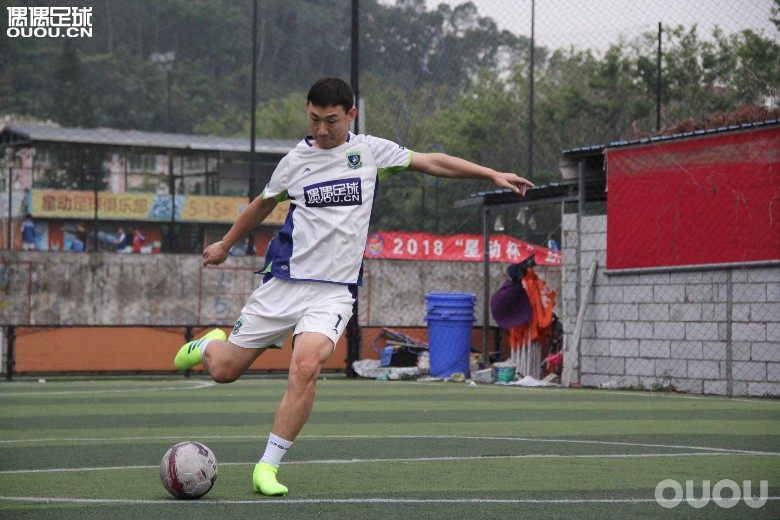 阿迪达斯nemeziz20测评,阿迪达斯nemeziz18高能套装