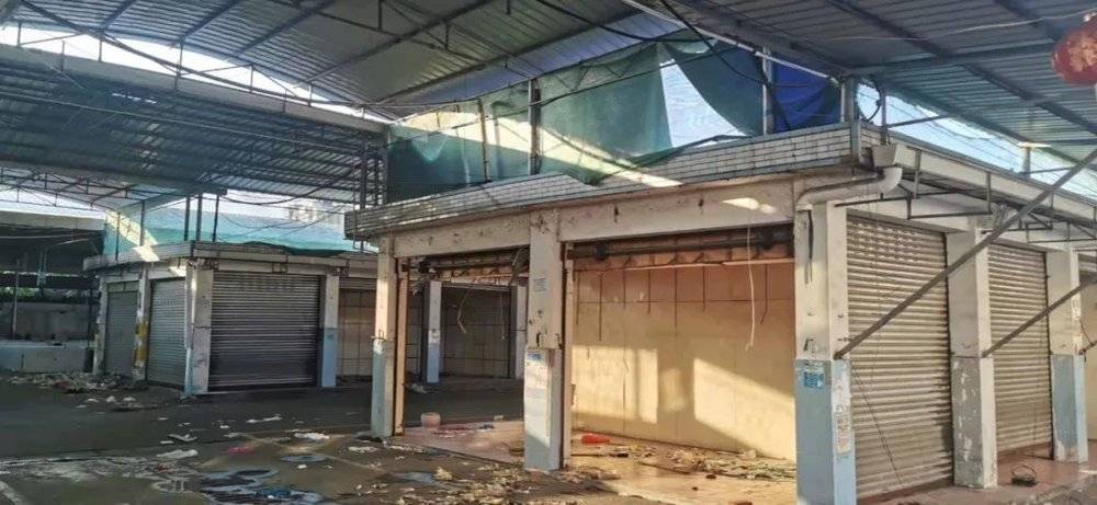 菜市场第一家服装店可以开吗,开在菜市场的服装店生意火爆